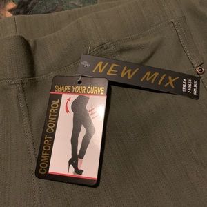 Stretch miracle pants